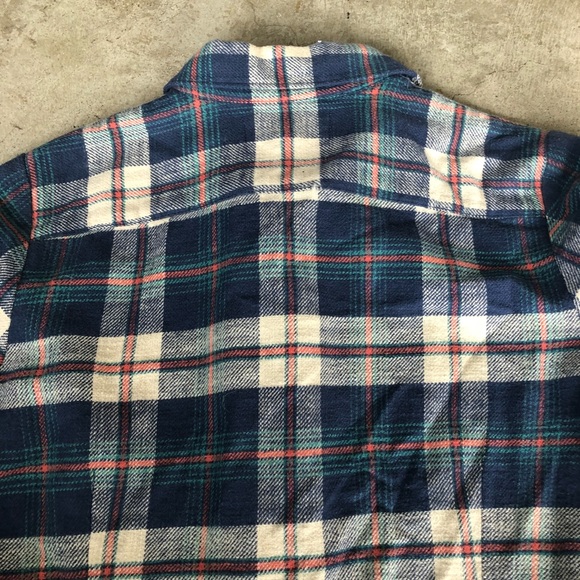 Madewell Rivet + Thread Flannel - Picture 5 of 8